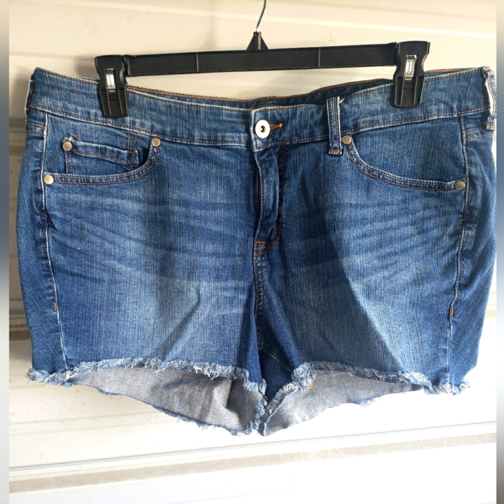 Plus Size 18 TORRID Denim Shorts Blue Jean Short
